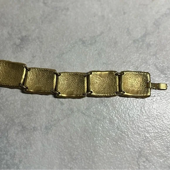 Vintage Link Bracelet - Picture 2 of 3